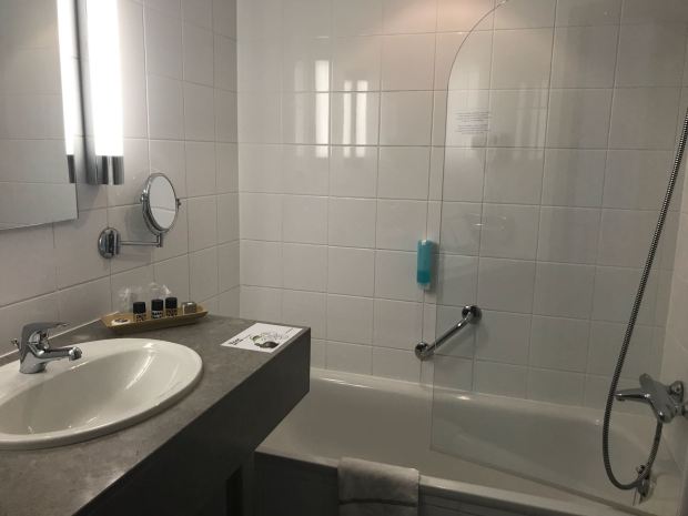 df2cef47-6a35-4f5c-8387-3d01201eb724