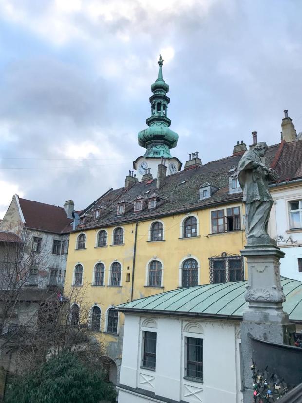 de777356-5d5d-4760-a530-4942b84cfc51